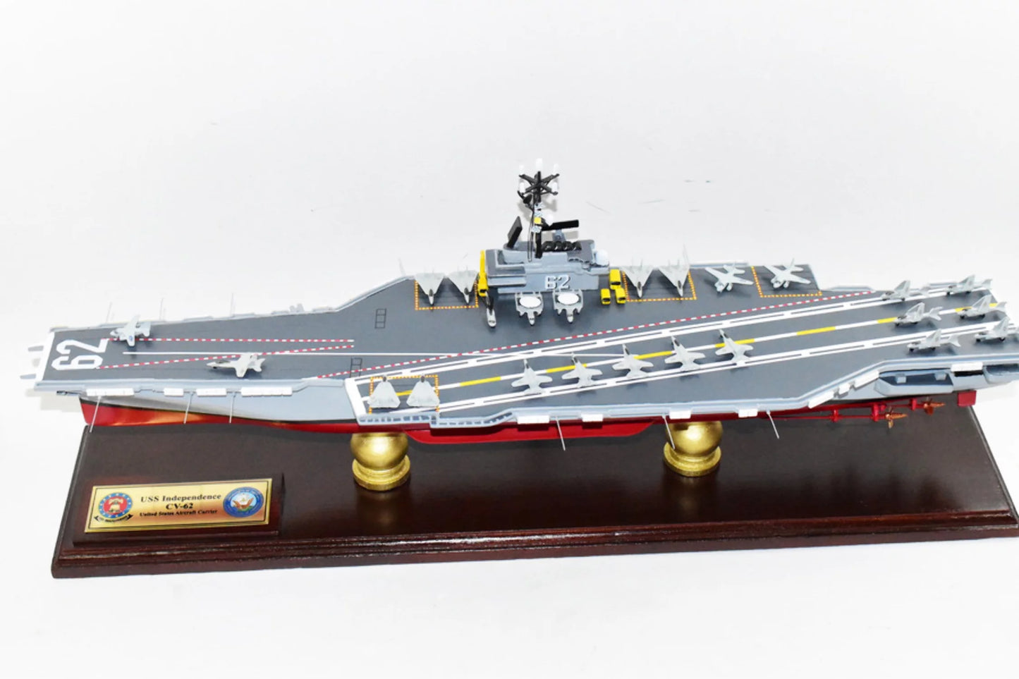 USizeSize Independence CV-62 Aircraft Carrier Model,Navy,Sizecale Model,Mahogany,Forrestal Class