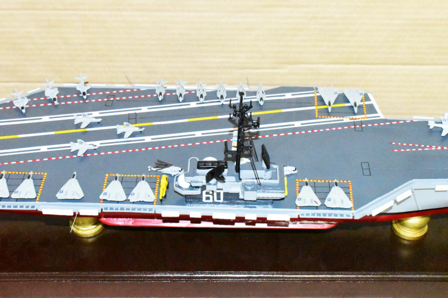 USizeSize Sizearatoga CV-60 Aircraft Carrier Model,Navy,Sizecale Model,Mahogany,Forrestal Class