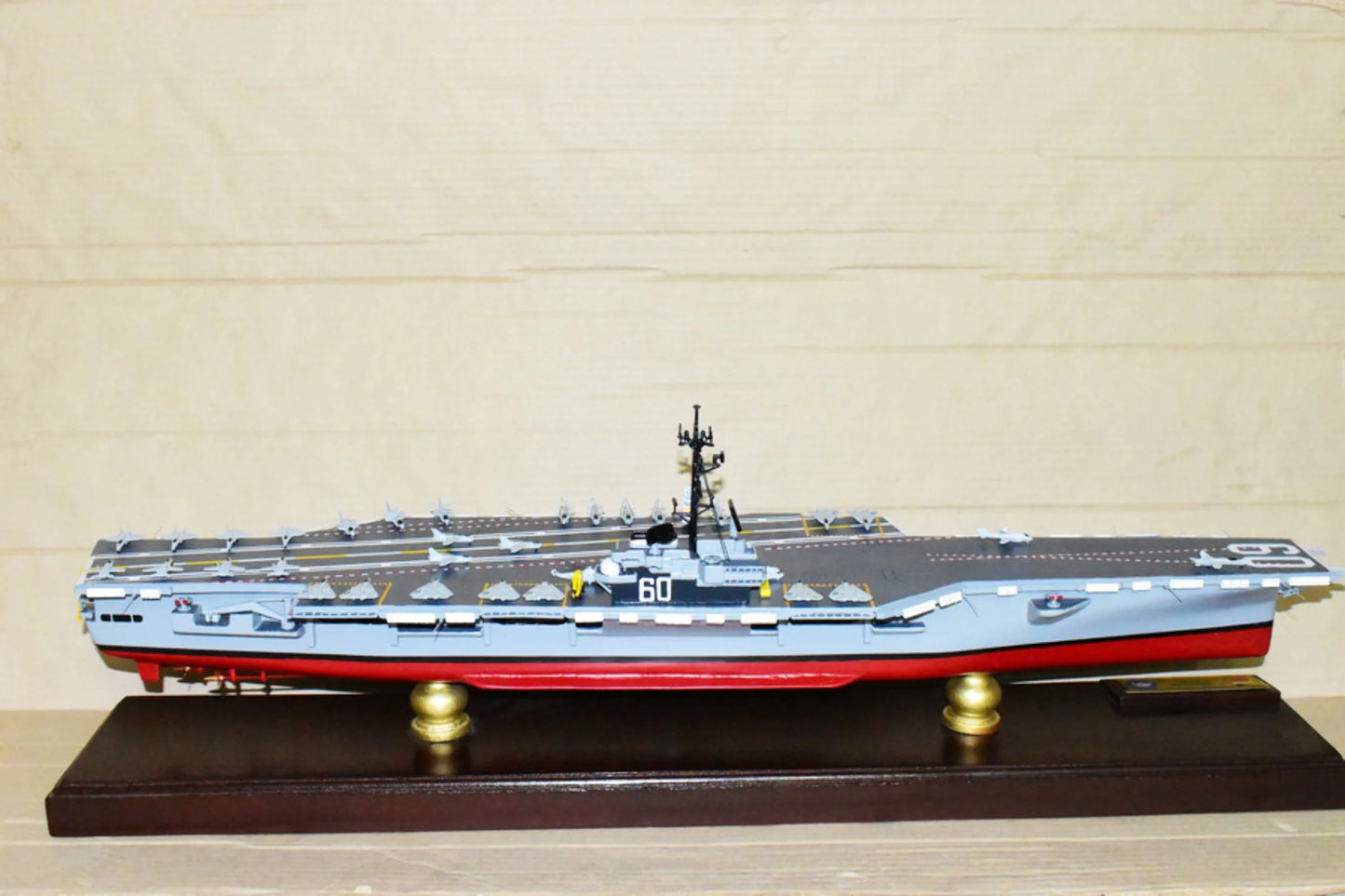 USizeSize Sizearatoga CV-60 Aircraft Carrier Model,Navy,Sizecale Model,Mahogany,Forrestal Class