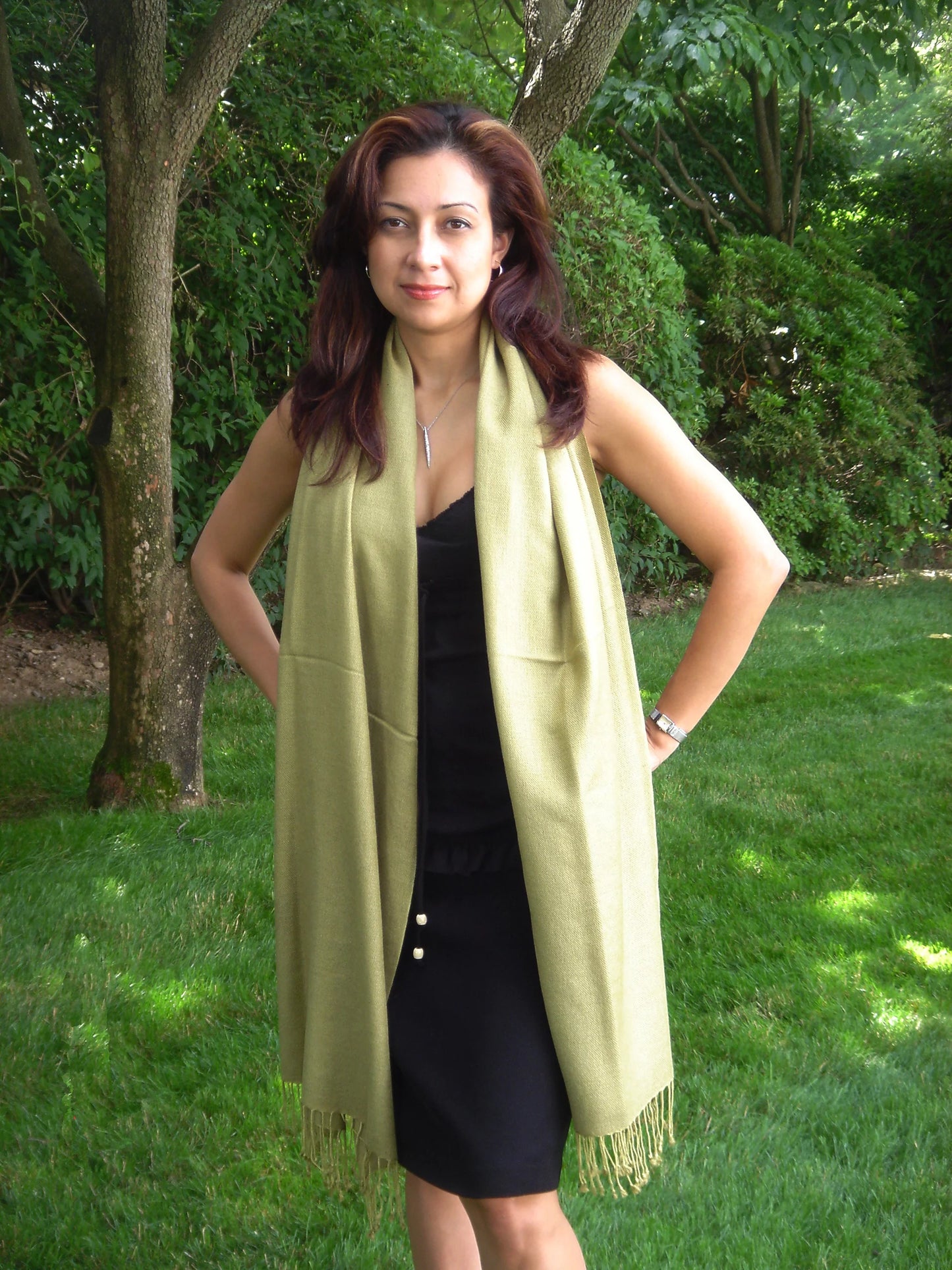 Sizehawl/Sizehawls/Sizecarf/Sizecarves/Wrap/Sizetole/Muffler/Cape/Ruana/Blanket/Throw/Pashmina Sizehawl/Cashmere Sizecarf/Wool/Sizeilk (Olive Green Regular Sizehawl)