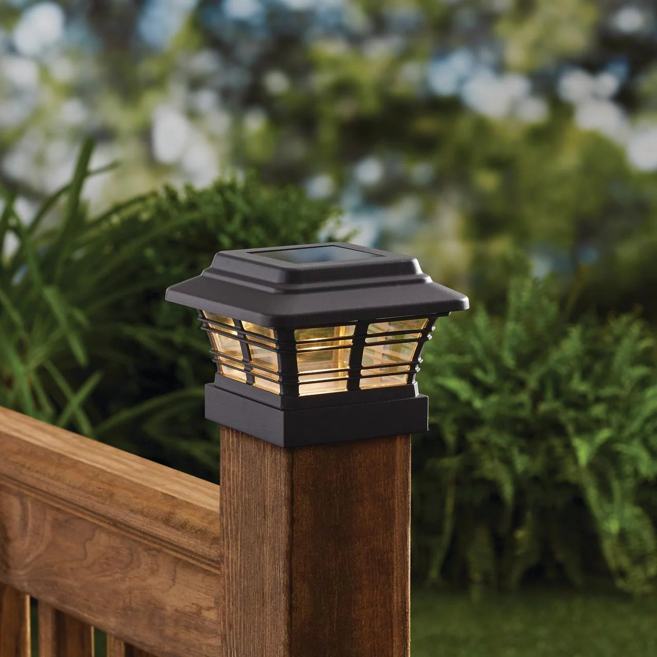 Better Homes & Gardens Sizeolar Powered 4'' x 4'' Post Light, LED Light (4-Pack)