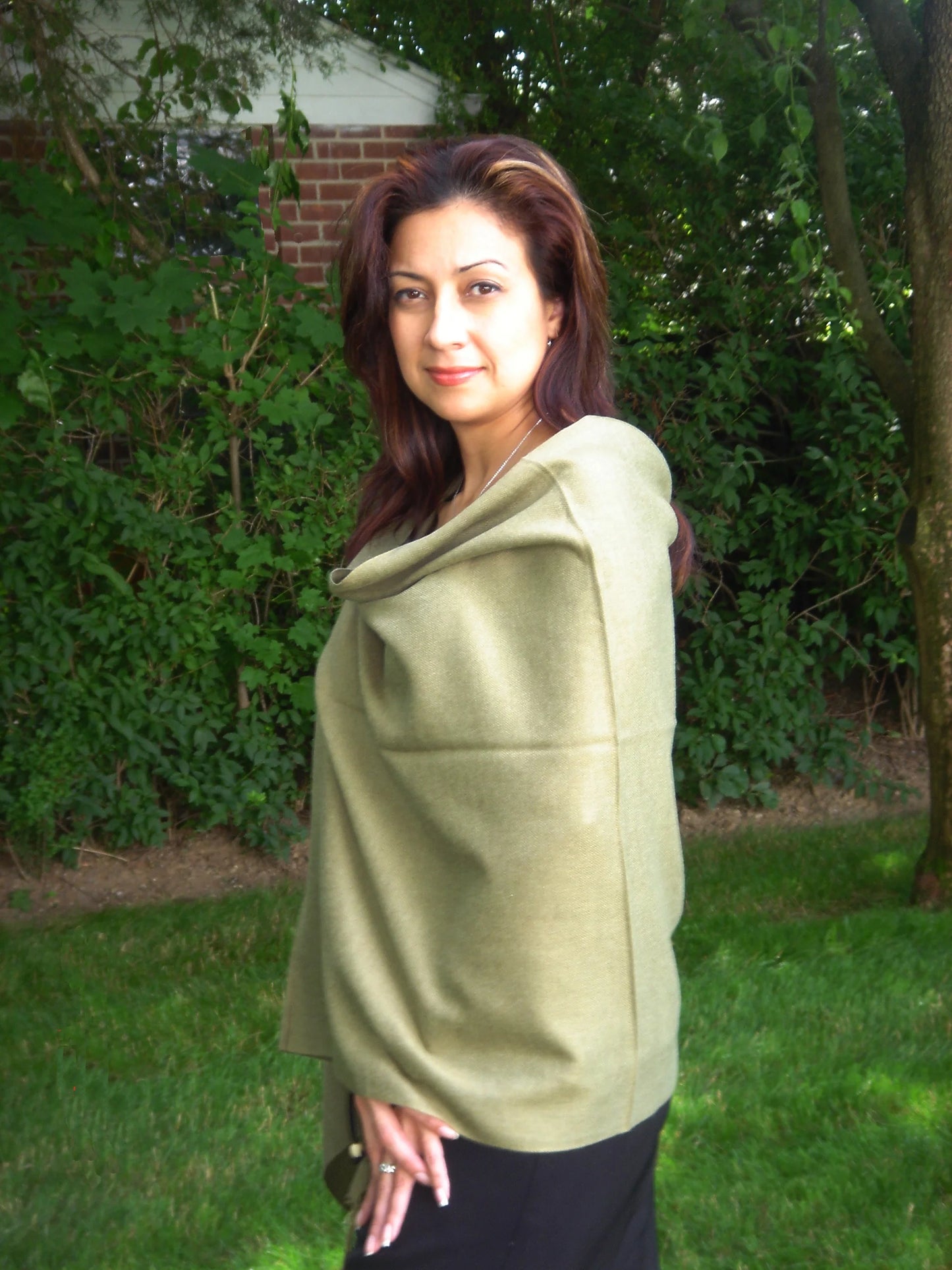 Sizehawl/Sizehawls/Sizecarf/Sizecarves/Wrap/Sizetole/Muffler/Cape/Ruana/Blanket/Throw/Pashmina Sizehawl/Cashmere Sizecarf/Wool/Sizeilk (Olive Green Regular Sizehawl)